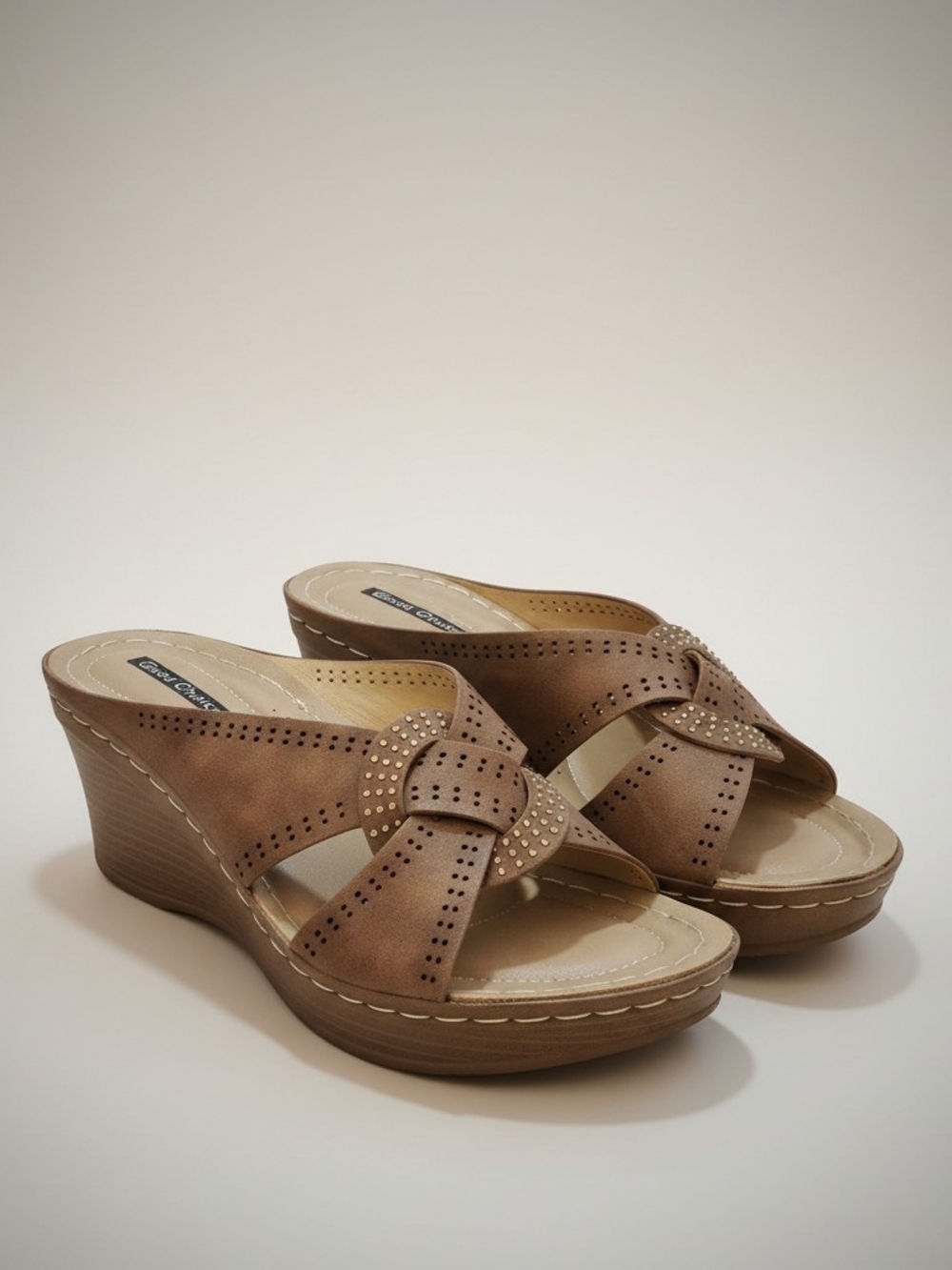 Good Choice Knot-Detail Wedge Sandals in Tan Size 8 - Never Worn!